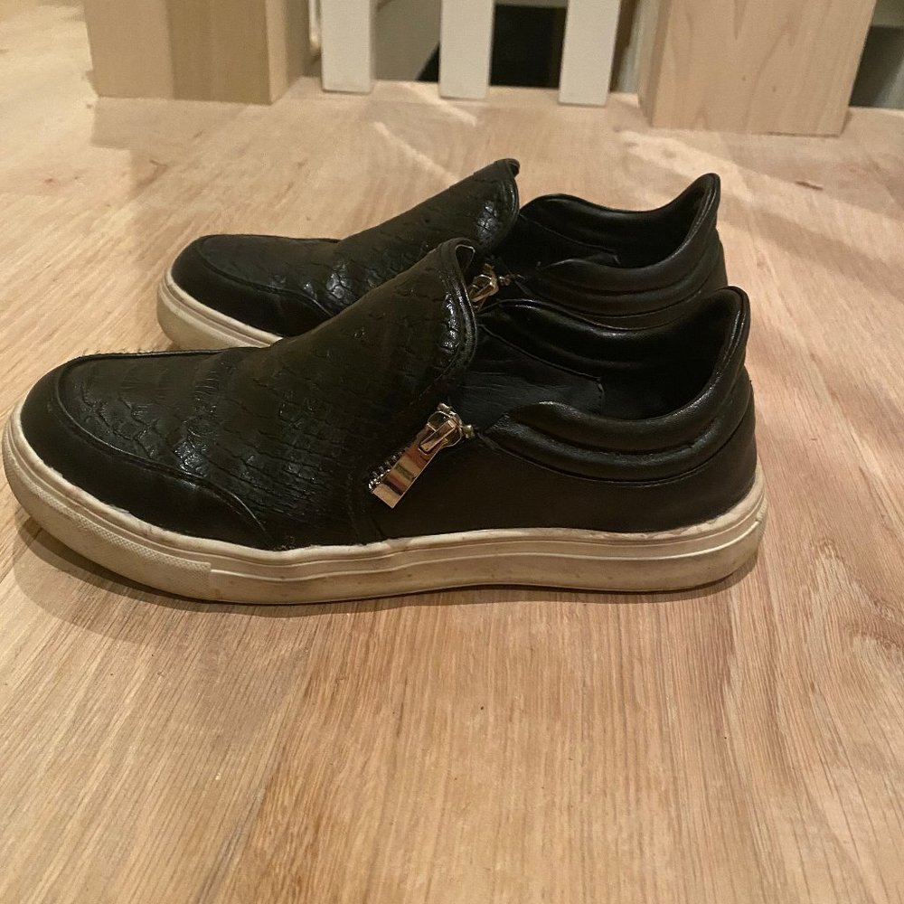 Snakeskin Slim on Shoe